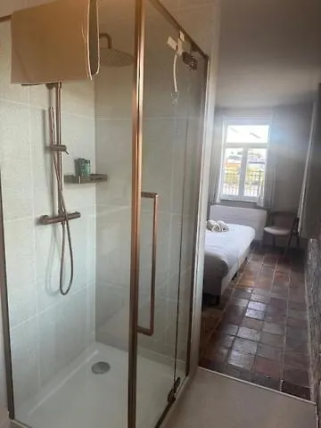 ベッド・アンド・ブレックファスト 1691 3*